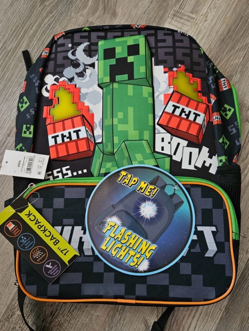 🌸 New Minecraft Light Up 17"
Creeper TNT Backpack Flashing Lights - Lights Up